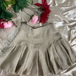 NWOT Kendall & Kylie Woven Mini Skirt (S)